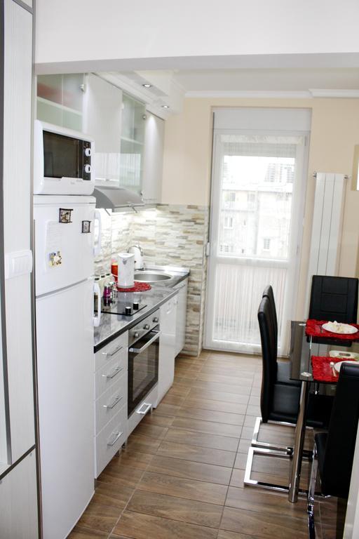 Kristi Lux Apartment Center Free Parking Fast Wifi Belgrado Exterior foto